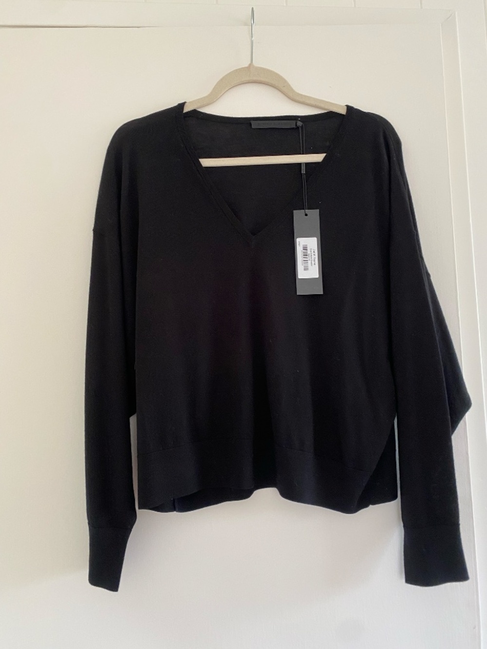 Jenni Kayne Dree V Neck Sweater Black - Picture 4 of 7
